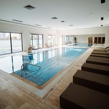 Hotel Barcode Wellness & Spa Sombor Buitenkant foto